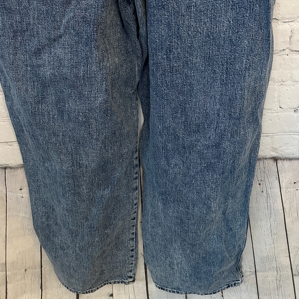 Universal Thread Baggy Denim Jumpsuit NWT - Picture 14 of 15